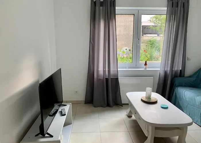 Ruhige Am Rande Des Naturschutzgebietes * انغلهيم ام رين